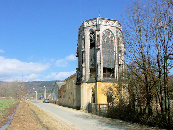 Die ehemalige Meltzer-Fabrik zur Herstellung von Kirchenfenstern.