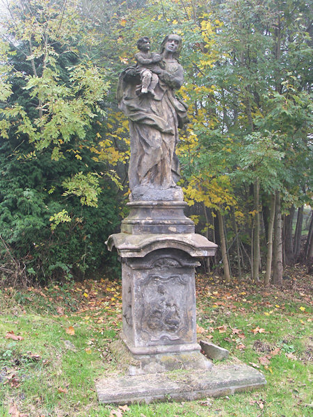 Socha Panny Marie v Horních Arnultovicích.