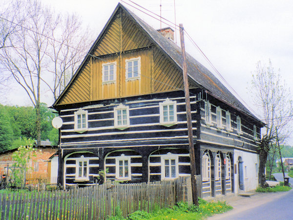 Einstöckiges Umgebindehaus No. 5.