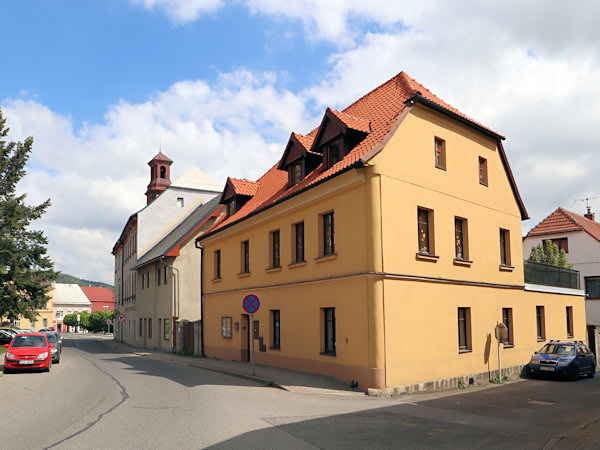 Stadtplatz, Nordseite.