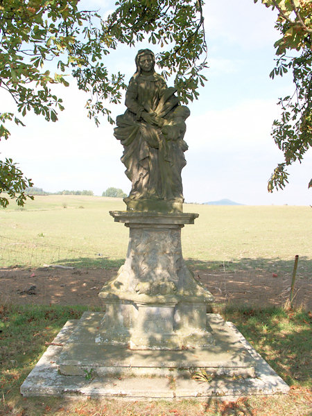 Statue der hl. Anna an der Straße nach Růžové (Rosenthal).