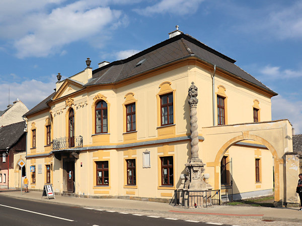 Das Schlösschen der Pachta von Rajov.