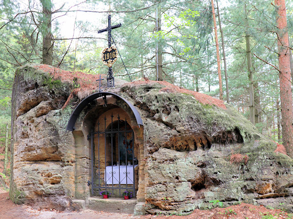 Die Kapelle der hl. Dreifaltigkeit unterhalb der Jehla (Nolde).