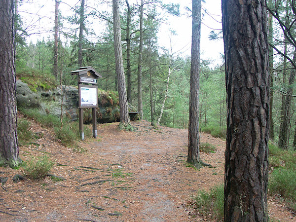 Vyhlídka Kinských (Kinsky-Aussicht) am Rande der Kovářská planina (Schmiedeheide).