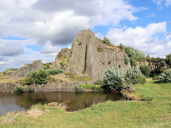 Blick auf den Felsen von der Südwestseite.