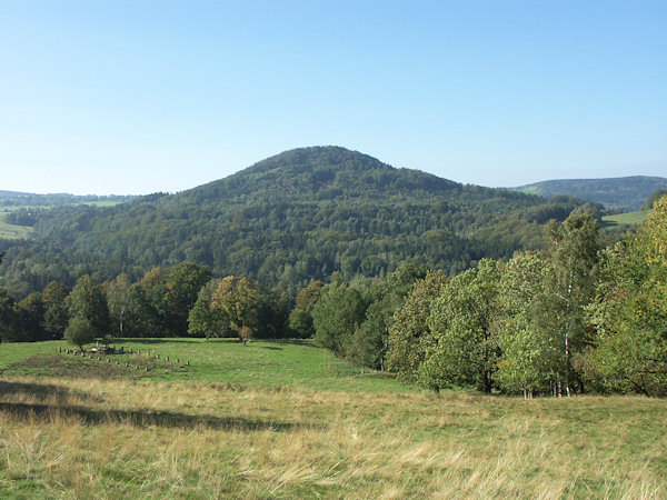 Ansicht vom Nordosten vom Ovčácký vrch (Schäferberg).