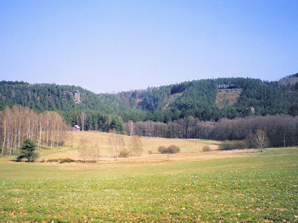 Blick auf das untere Ende des Údolí samoty (Tal der Einsamkeit).