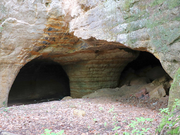 Verlassener Schleifsand-Steinbruch unterhalb des Věneček (Kränzelberg).