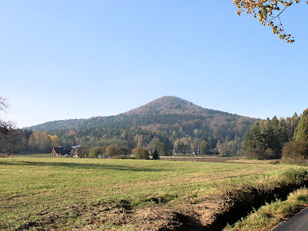 Gesamtansicht des Sokol von der Südostseite.