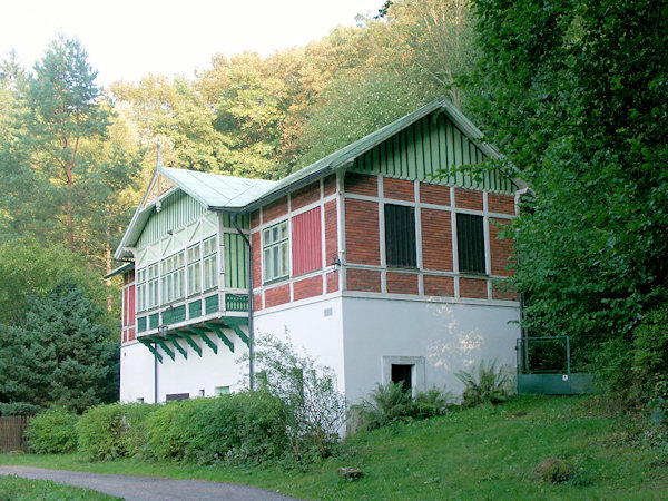 Ehemalige Brauereigaststätte unterhalb der Burg Lemberk.