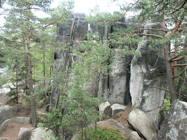 Die Tuleni (Robben) benannte Felsgruppe.