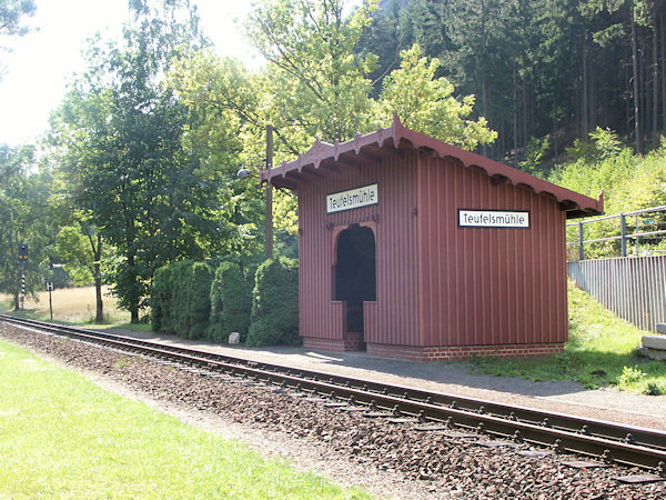 Haltestelle Teufelsmühle der Schmalspurbahn Zittau - Oybin.